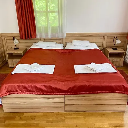 Vadaszhaz Hotel