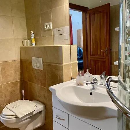 Vadaszhaz 4*